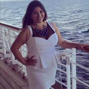 Meet your Posher, Monica